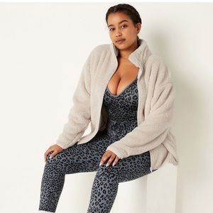 Pink Victoria’s Secret | full zip teddy jacket size small